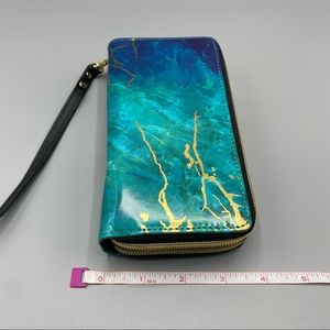 Cell phone case / wristlet / wallet NWT